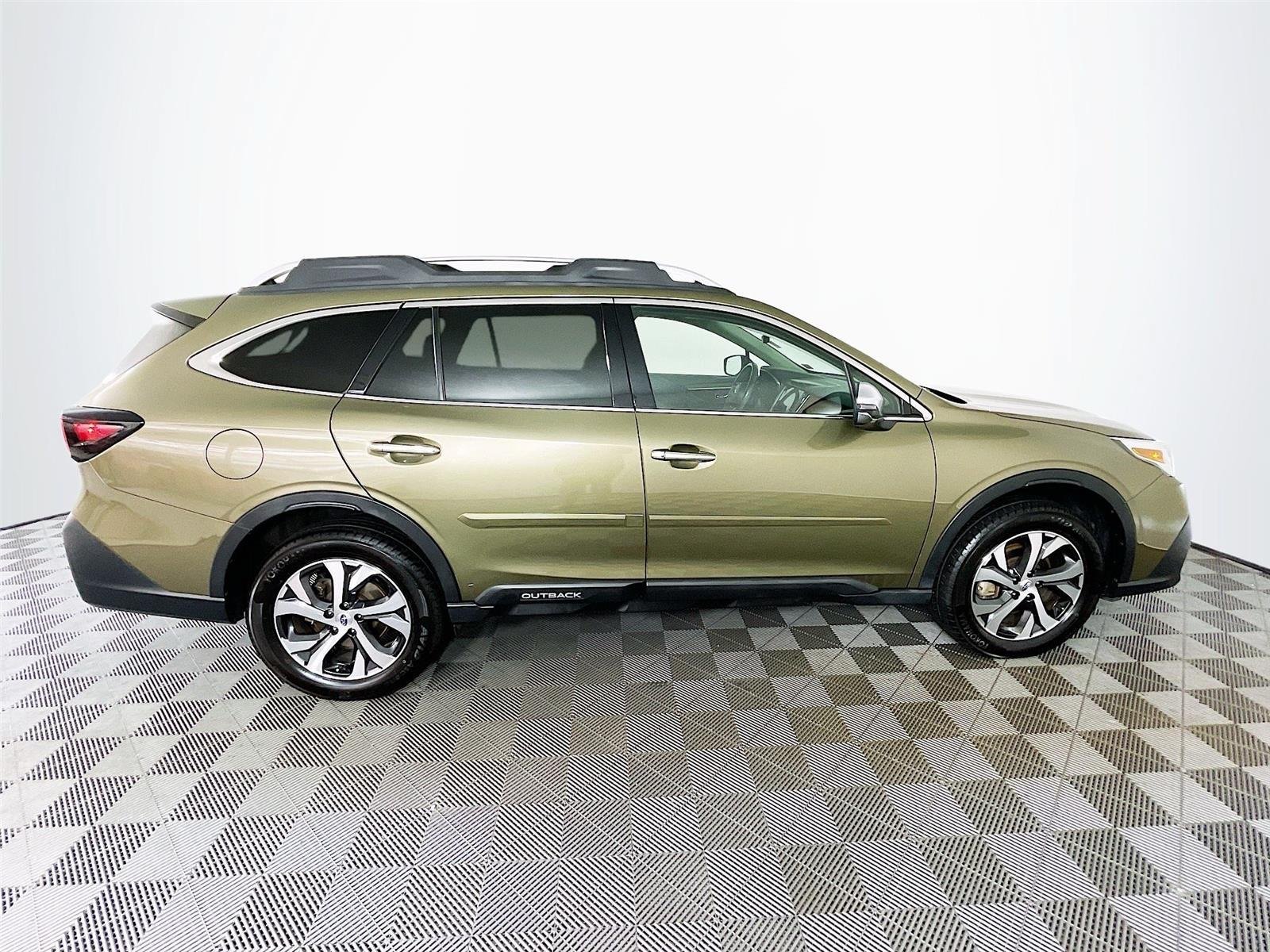 Certified 2021 Subaru Outback Touring XT AWD/4WD image 11