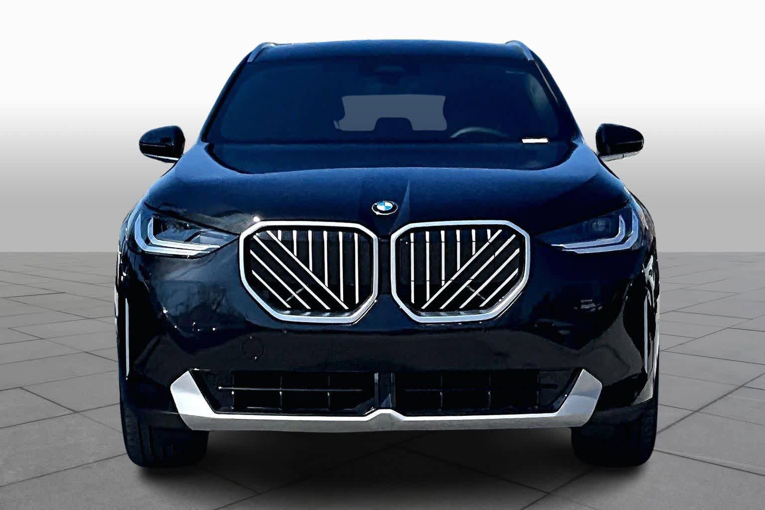 Used 2025 BMW X3 xDrive30i image 3