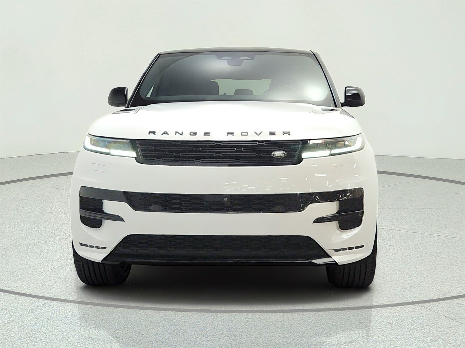 Used 2025 Land Rover Range Rover Sport Dynamic SE AWD/4WD image 2