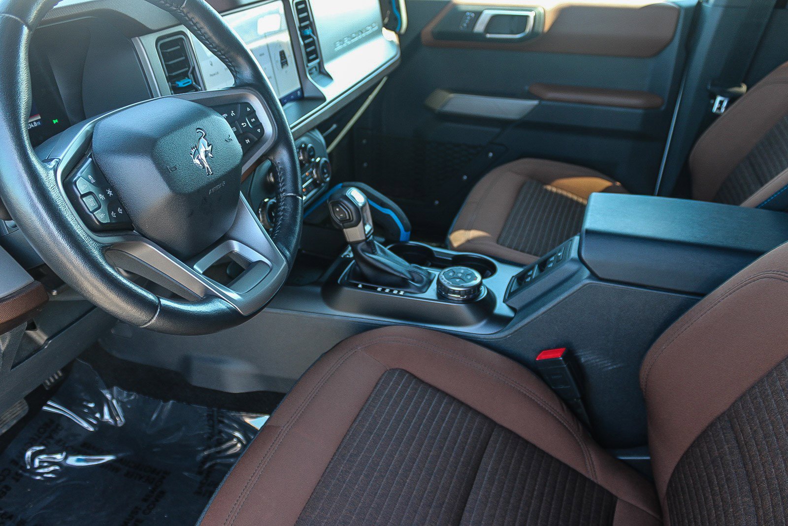 Used 2022 Ford Bronco Outer Banks w/ Sasquatch Package image 18