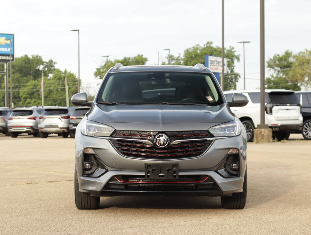 Used 2020 Buick Encore GX Essence w/ Experience Buick Package FWD image 2