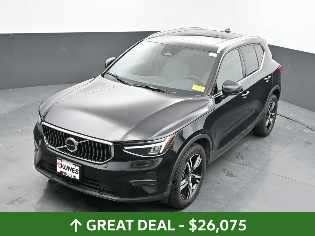 Used 2025 Volvo XC40 B5 Core AWD/4WD image 19