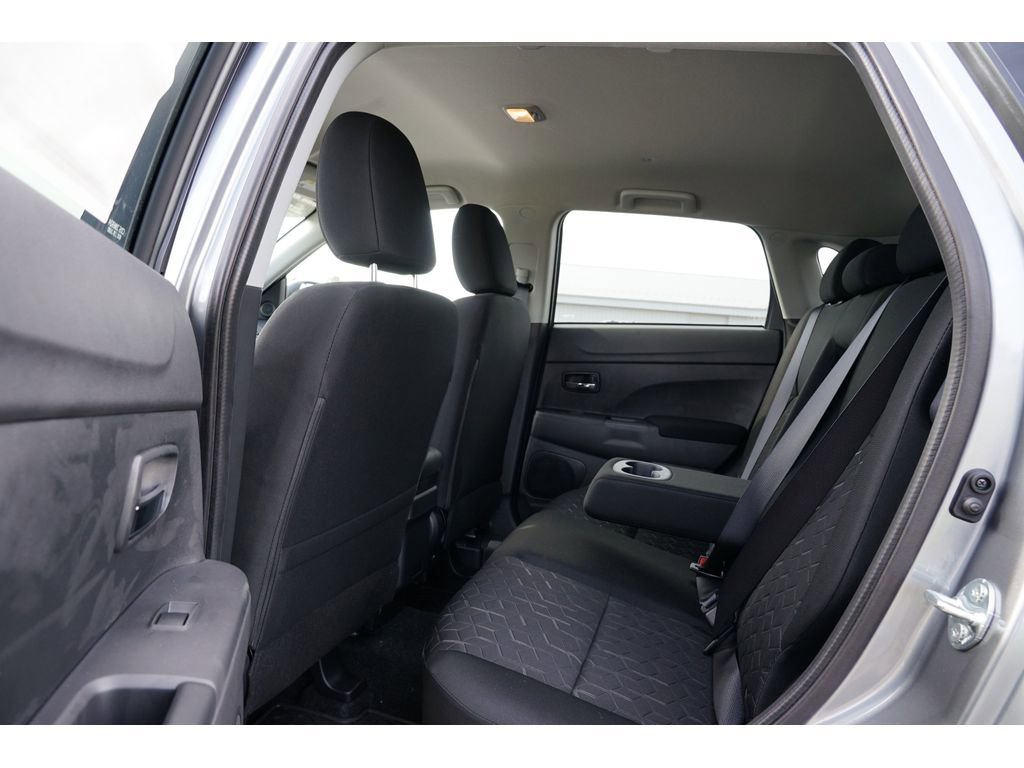 Used 2025 Mitsubishi Outlander Sport ES image 18