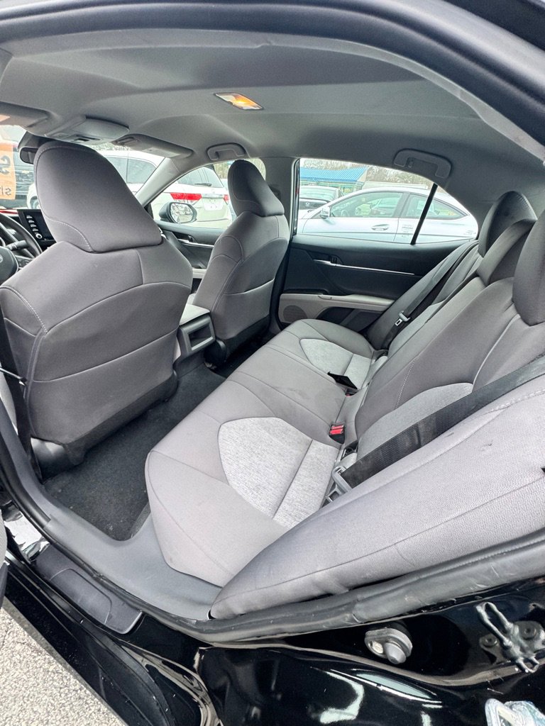 Used 2024 Toyota Camry LE image 11