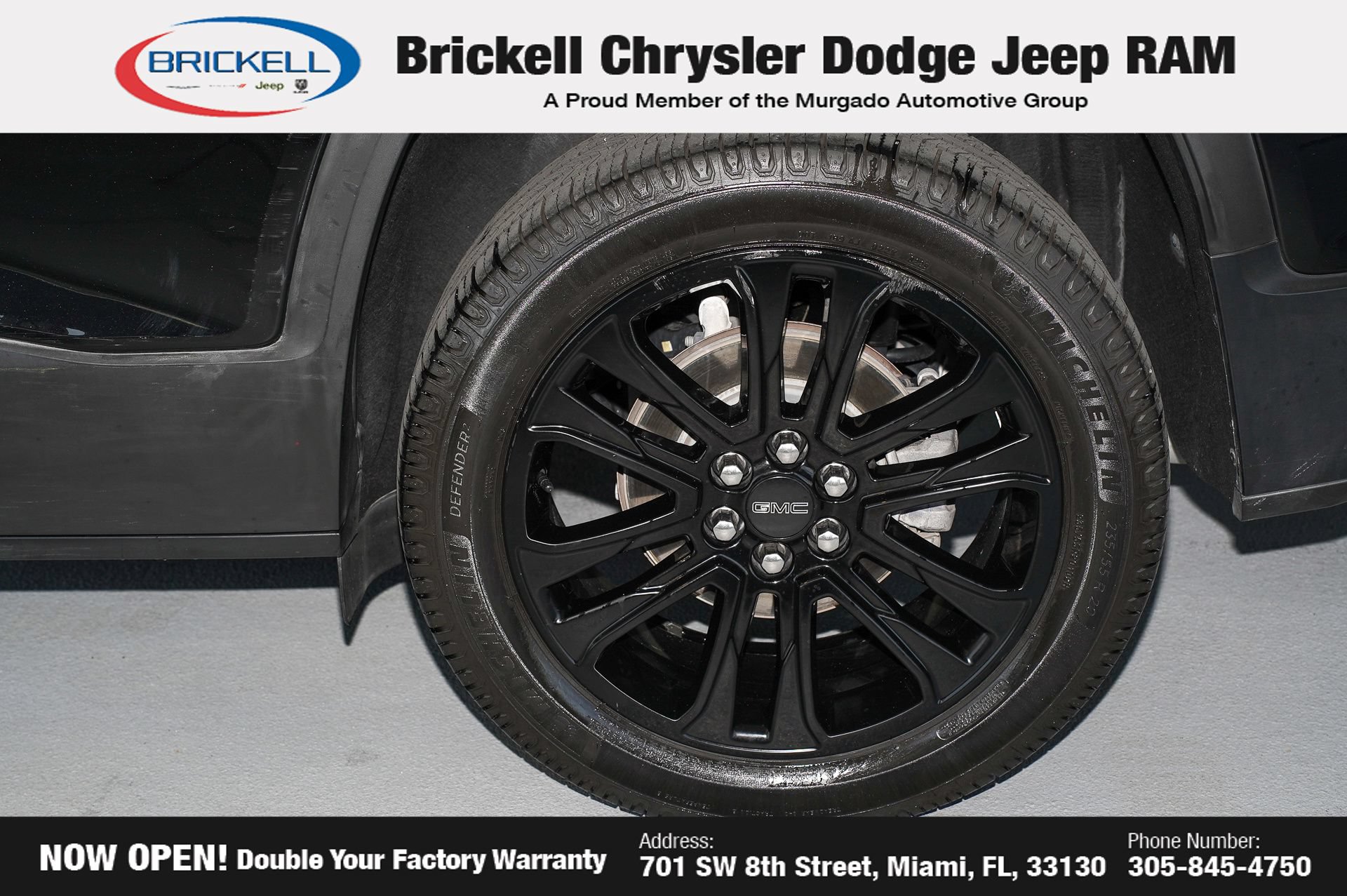 Used 2022 GMC Acadia SLE w/ Driver Convenience Package FWD image 43