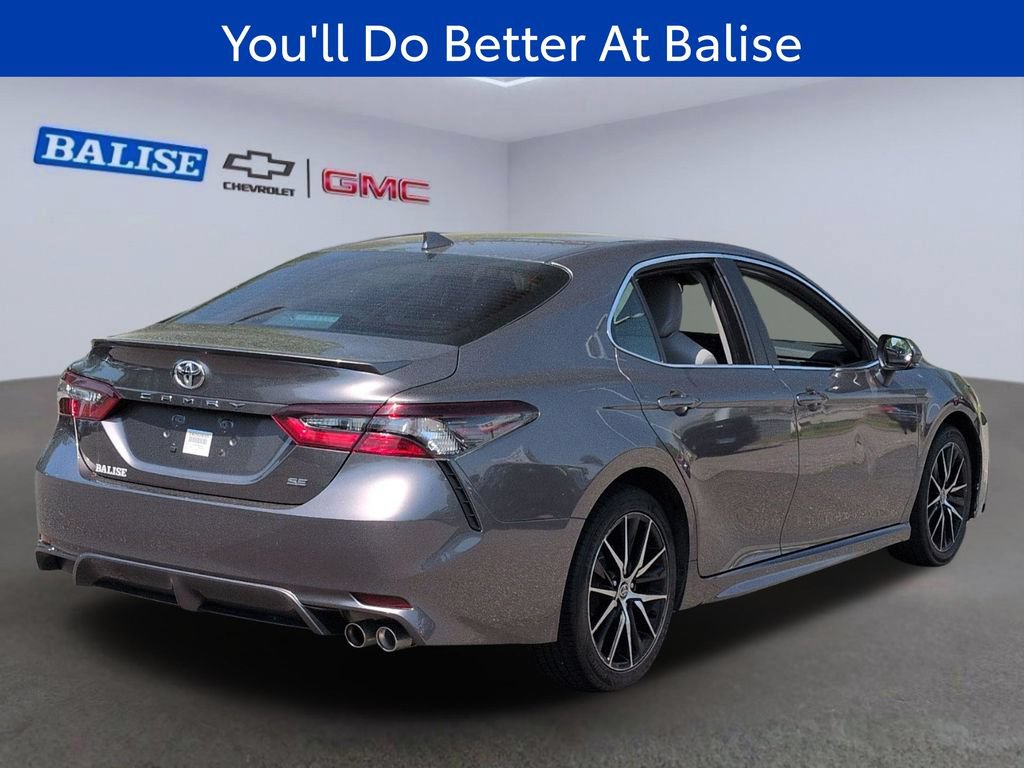 Used 2024 Toyota Camry SE FWD image 4