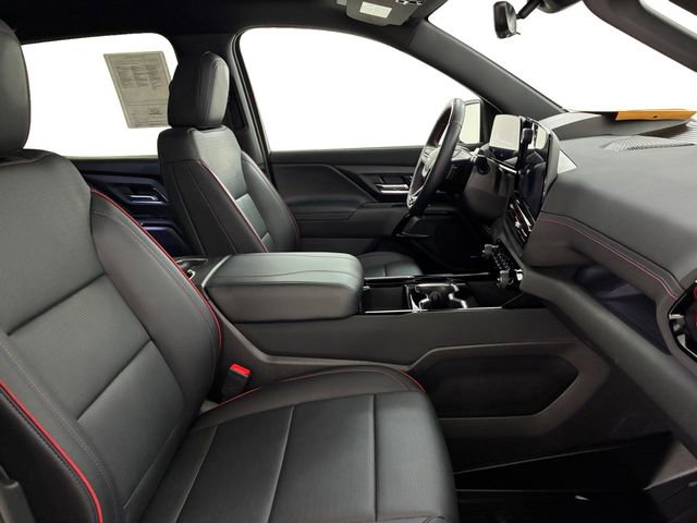 Certified 2025 Chevrolet Silverado EV RST AWD/4WD image 14