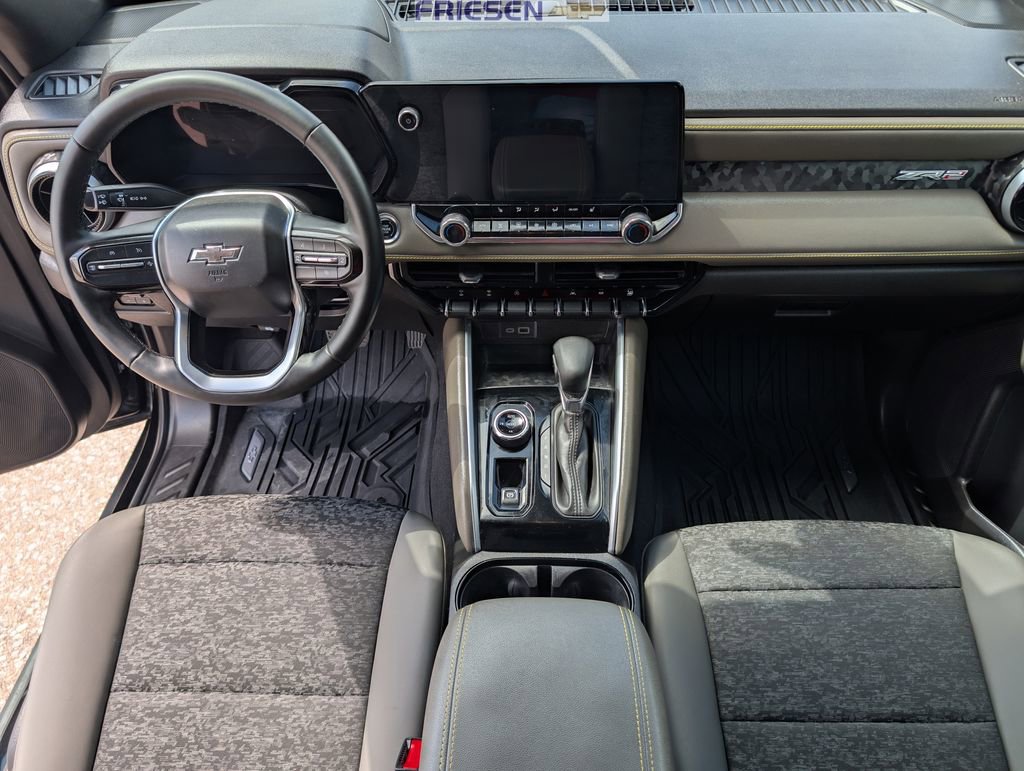 Used 2024 Chevrolet Colorado ZR2 w/ Technology Package image 17