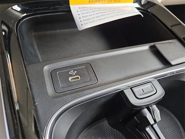 New 2026 Mercedes-Benz GLB 250 4MATIC image 15