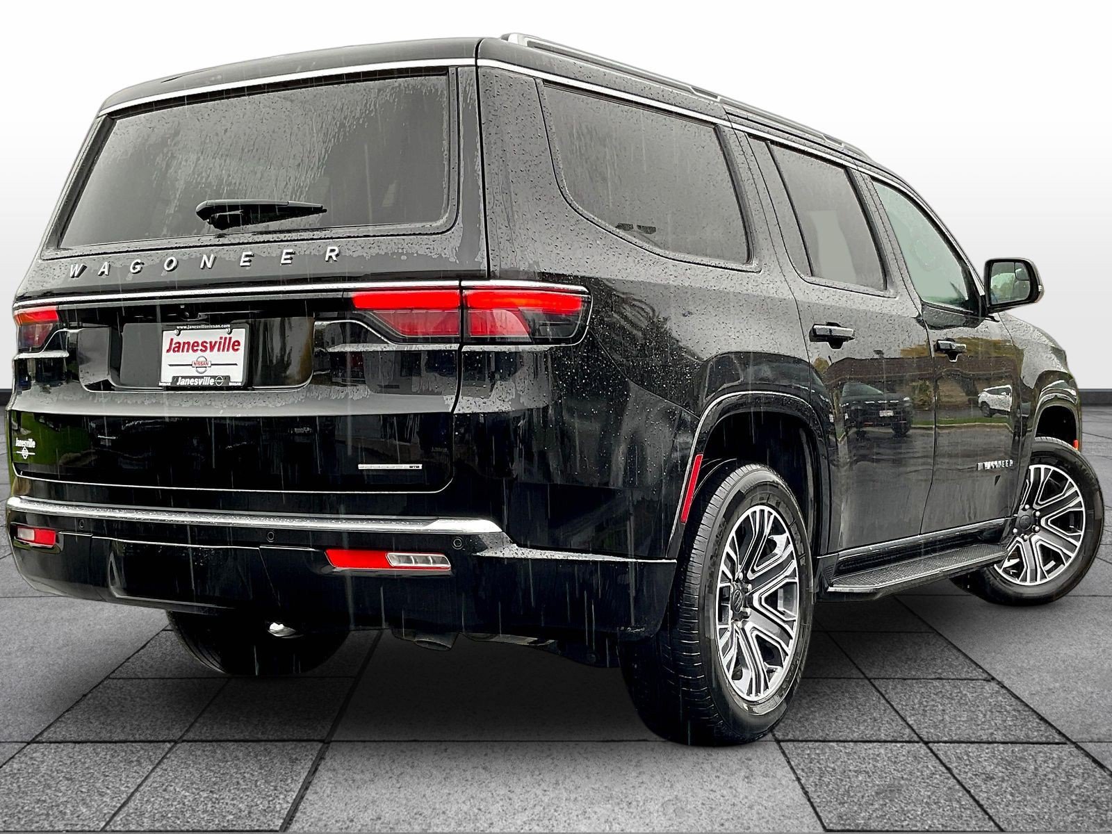Used 2024 Jeep Wagoneer Series II w/ Flexible Seating Group AWD/4WD image 7