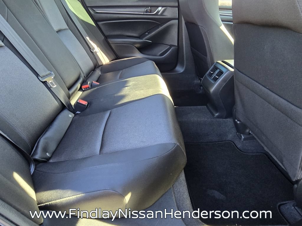 Used 2018 Honda Accord EX image 15