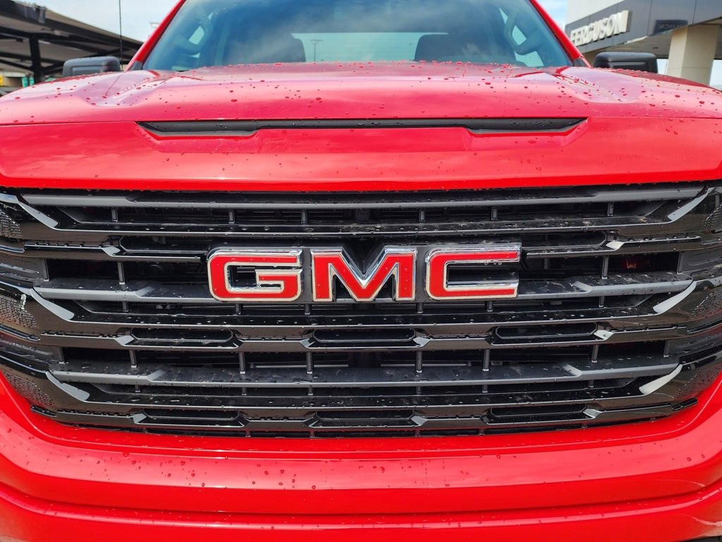 New 2026 GMC Sierra 1500 Elevation image 10