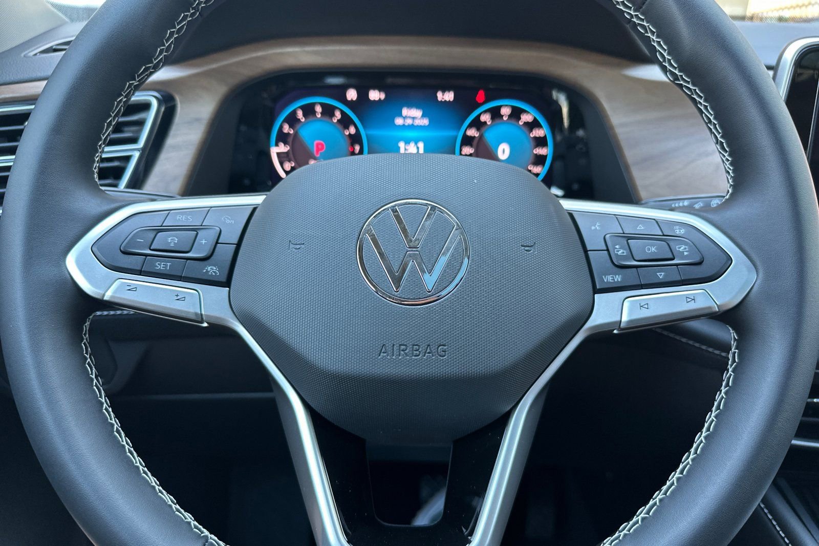 New 2026 Volkswagen Atlas SE image 21