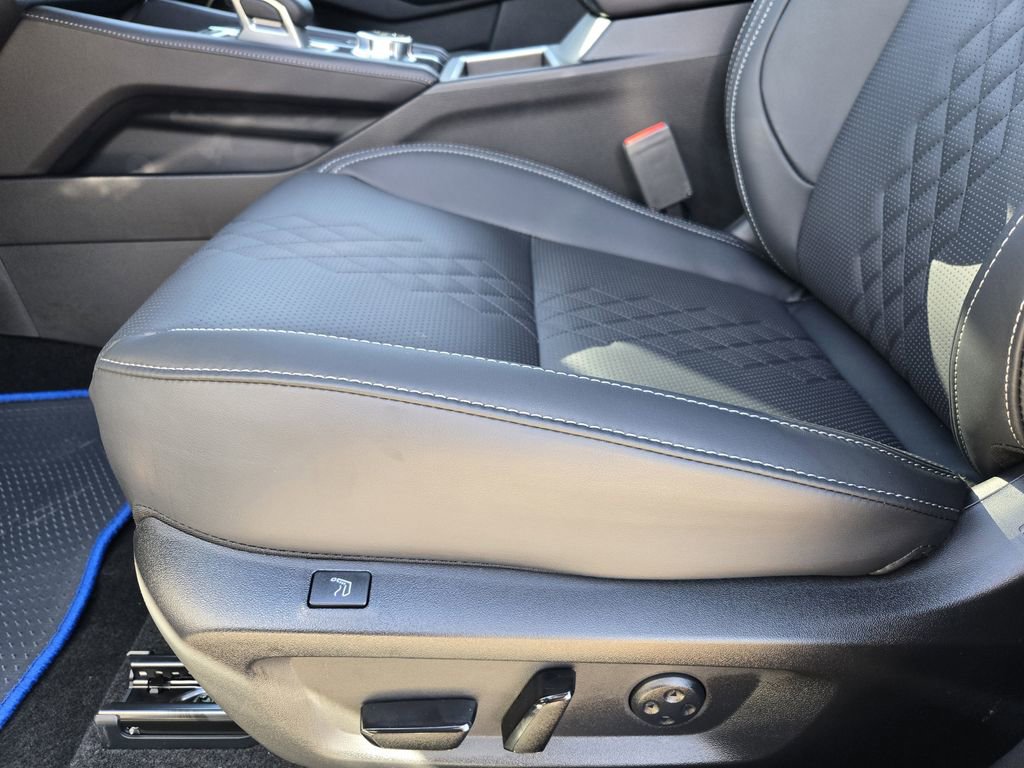 New 2025 Mitsubishi Outlander SEL Black Edition image 19