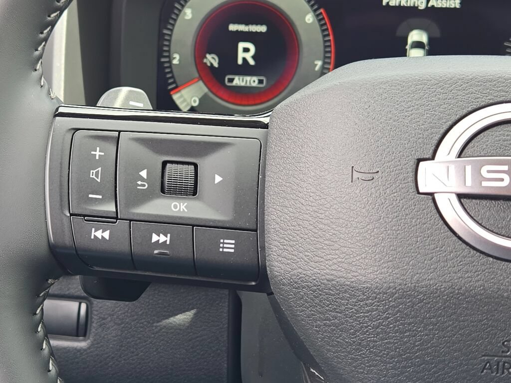 Used 2026 Nissan Rogue SL AWD/4WD image 31
