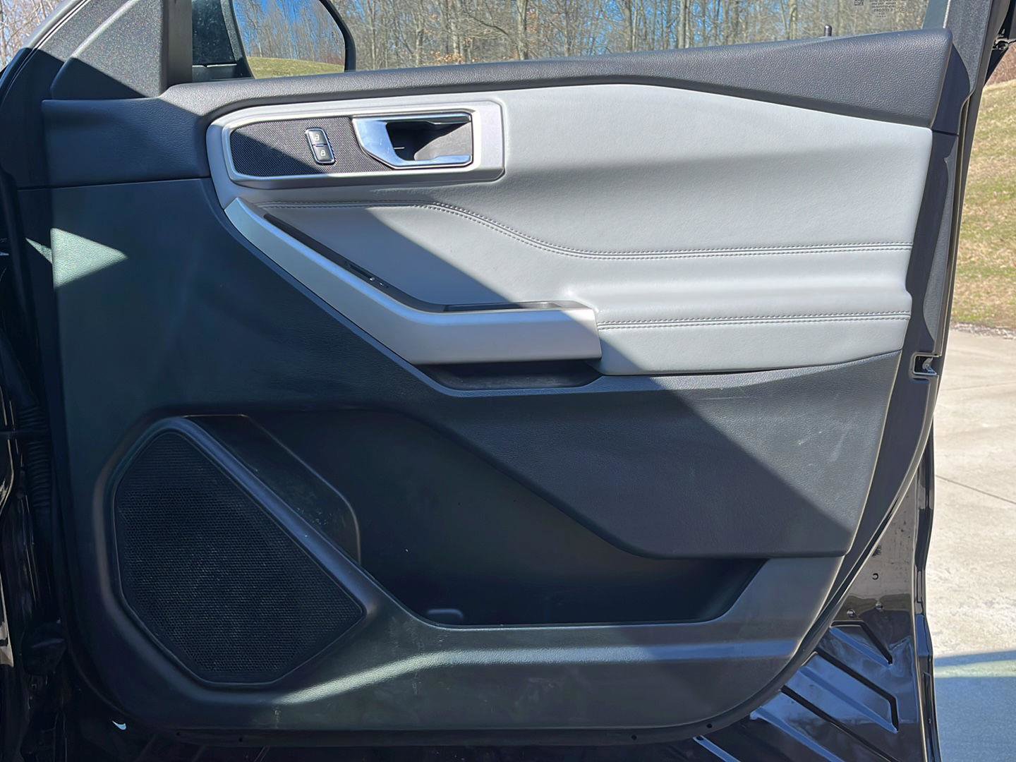 Used 2023 Ford Explorer XLT w/ Equipment Group 202A image 31