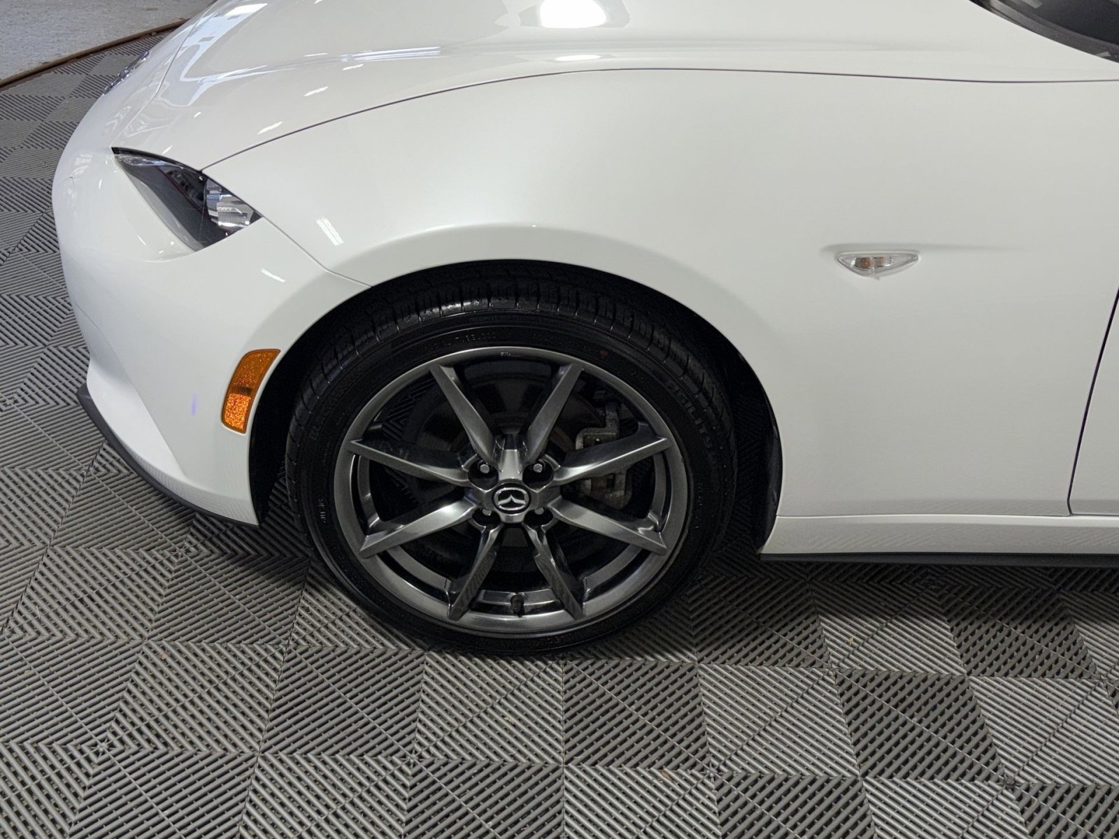 Used 2021 MAZDA MX-5 Miata RF Grand Touring image 12