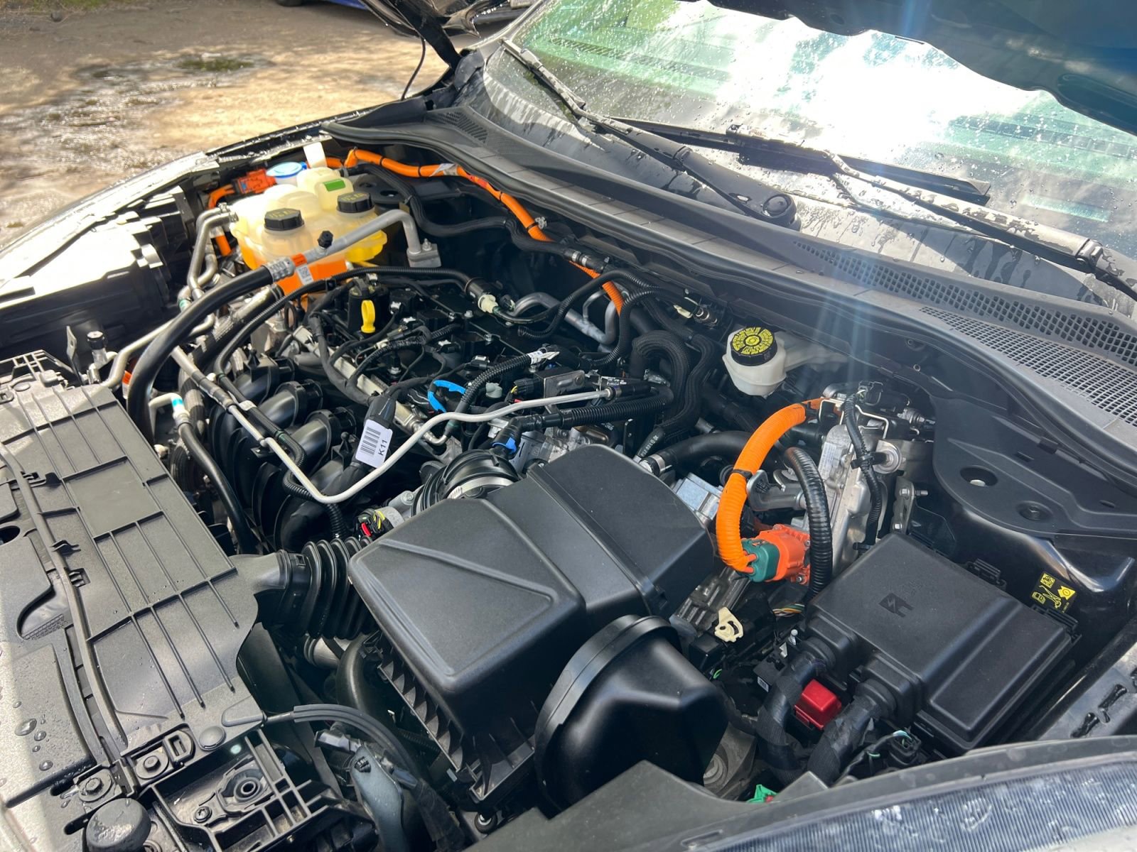 Used 2021 Ford Escape SE w/ SE Sport Appearance Package FWD image 35