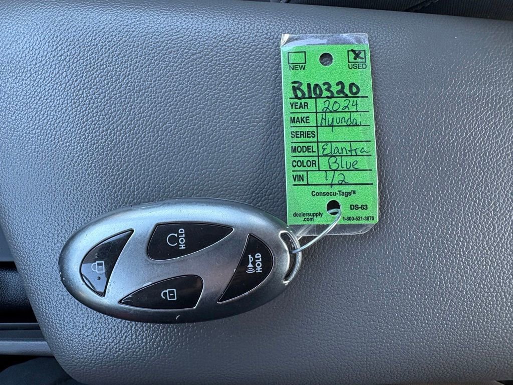 Used 2024 Hyundai Elantra SEL FWD image 27