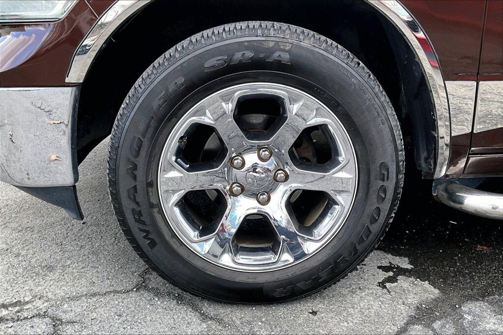 Used 2015 RAM 1500 Laramie w/ Convenience Group image 17