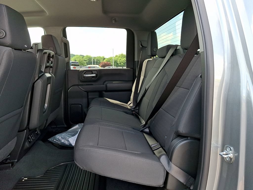 New 2026 Chevrolet Silverado 2500 Custom w/ Custom Value Package AWD/4WD image 6