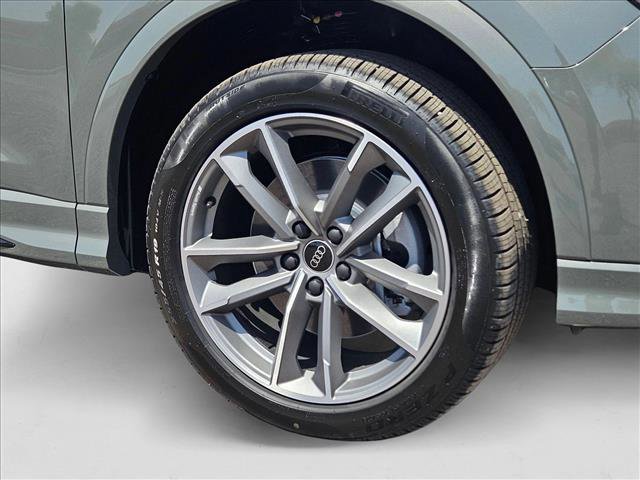 New 2025 Audi Q3 2.0T Premium image 10