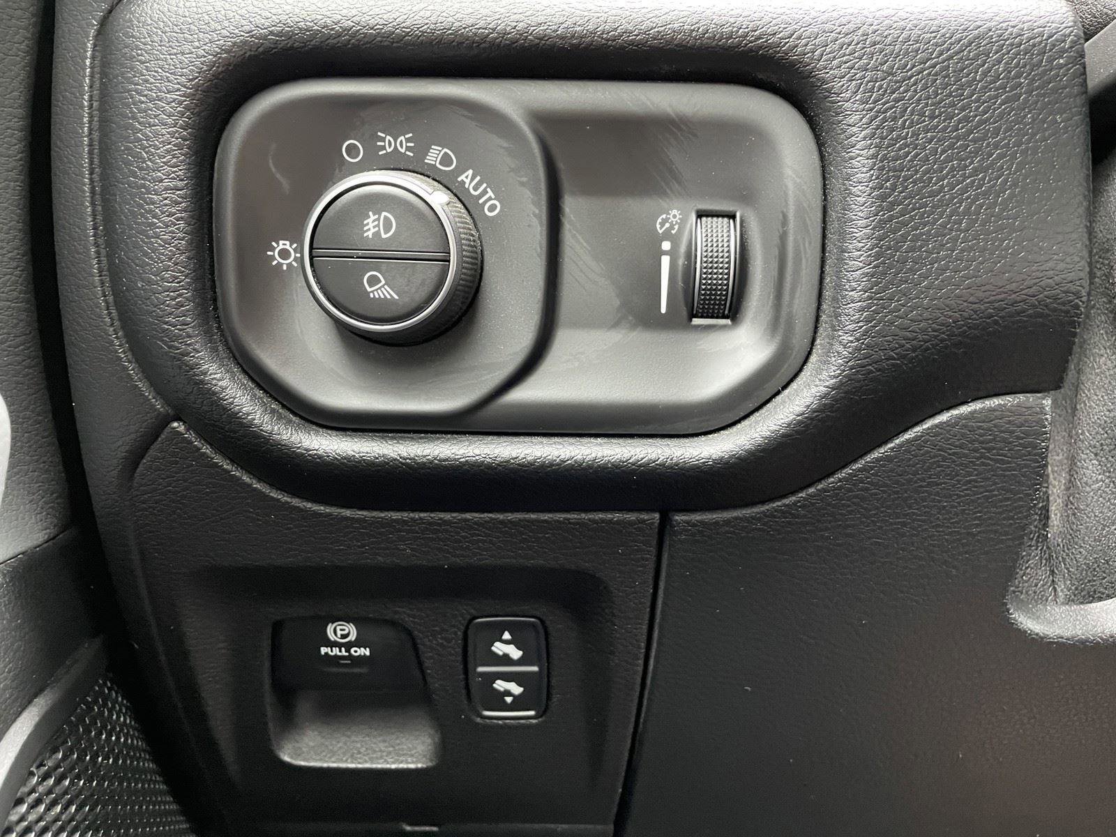 Used 2021 RAM 1500 Lone Star image 29