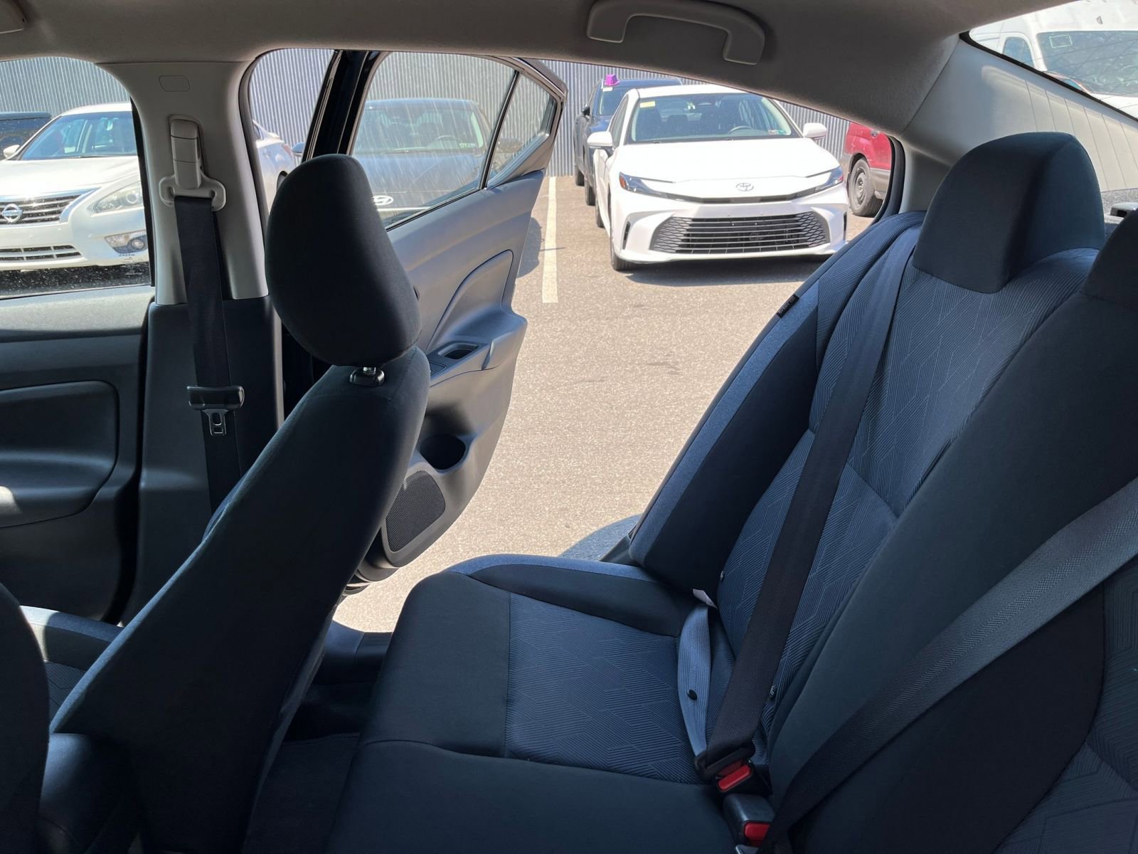 Used 2025 Nissan Versa SV FWD image 38