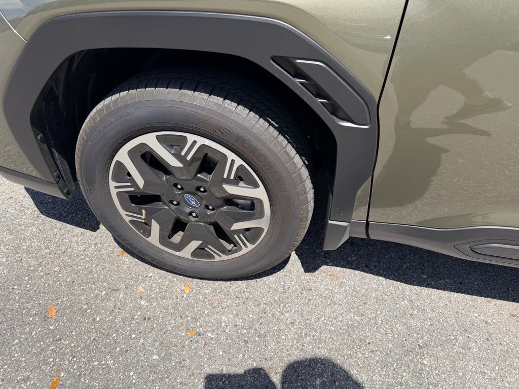 Used 2025 Subaru Forester Premium w/ Protection Package image 11