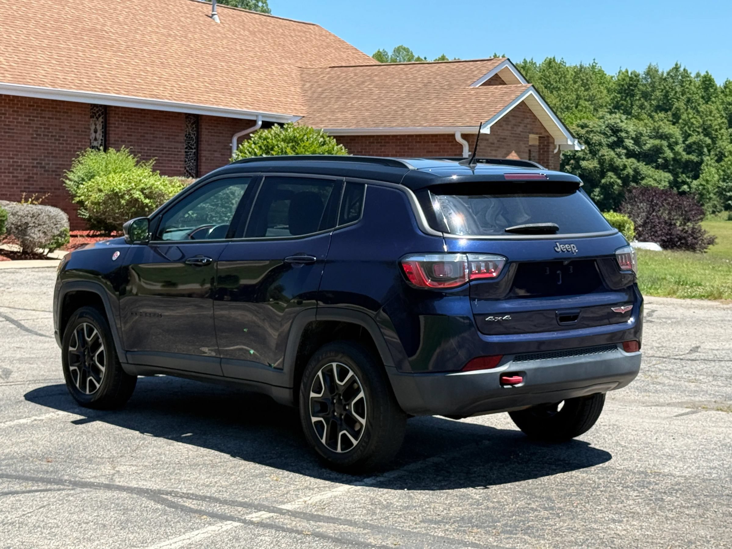 Used 2019 Jeep Compass Trailhawk AWD/4WD image 5