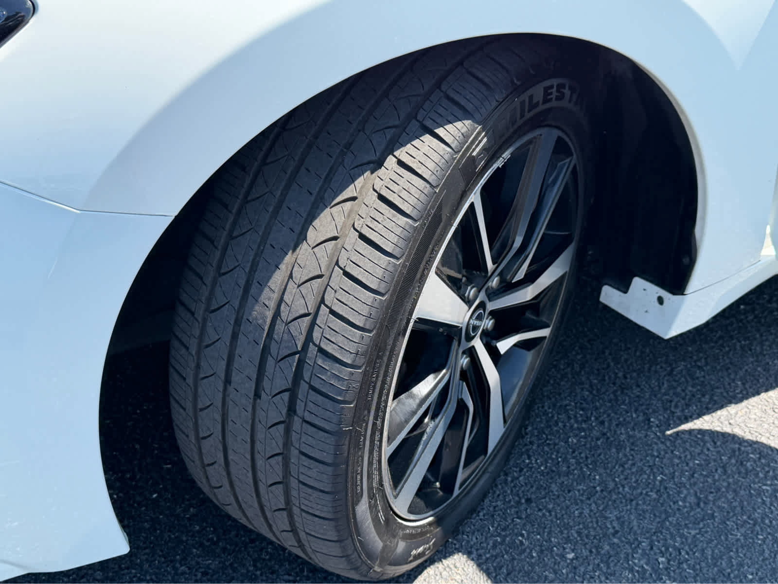 Used 2023 Nissan Maxima SV w/ Floor Mat Group FWD image 11