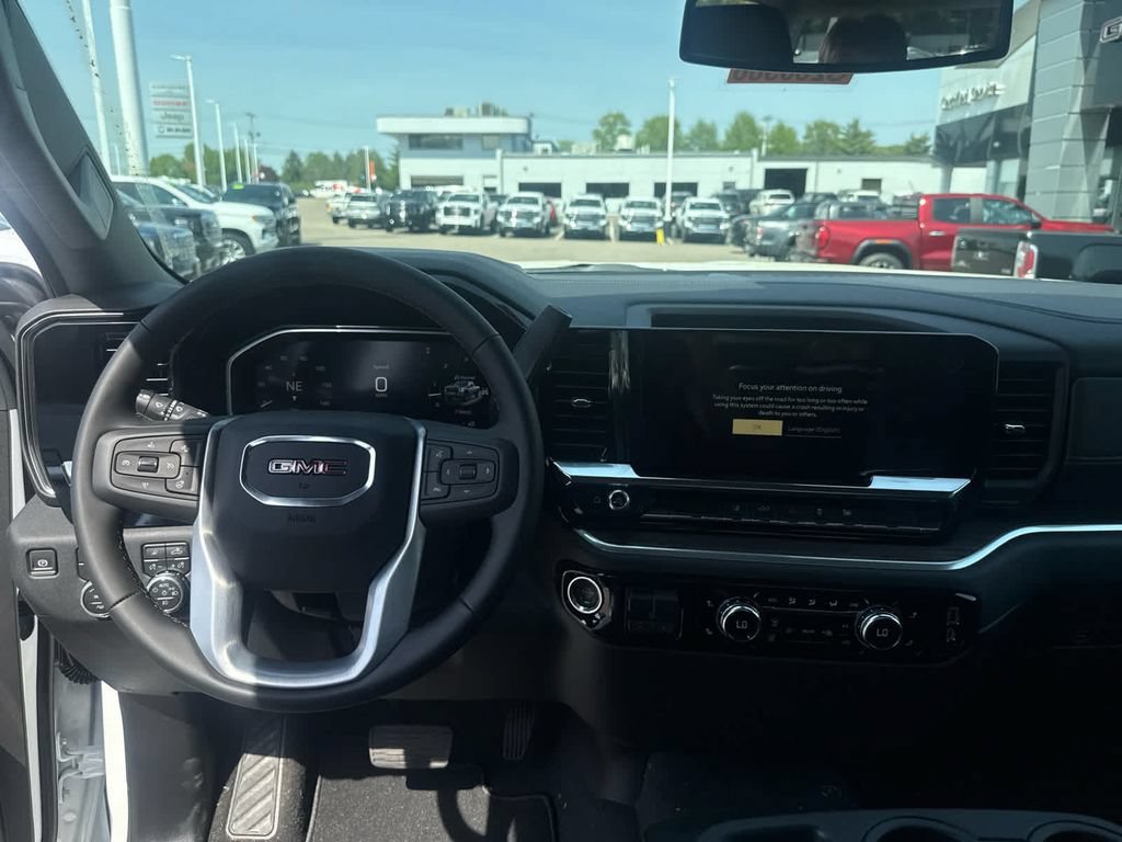 New 2026 GMC Sierra 2500 SLT AWD/4WD image 17
