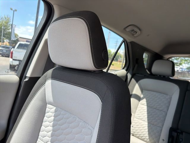 Used 2021 Chevrolet Equinox LS FWD image 17