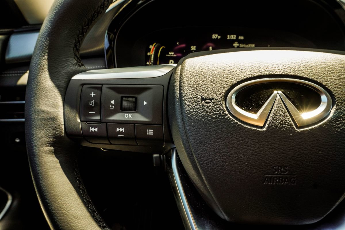 Certified 2026 INFINITI QX60 Luxe w/ Cargo Package image 32