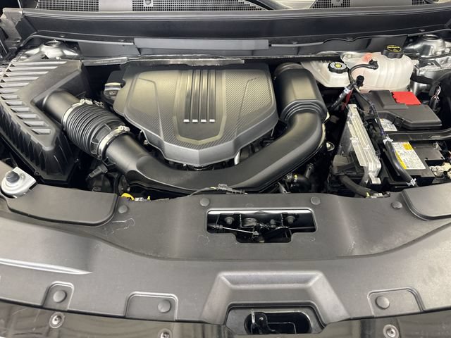Certified 2026 Chevrolet Traverse RS AWD/4WD image 35