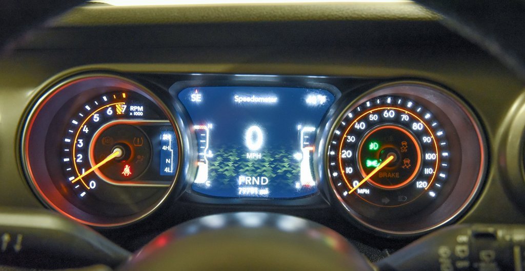 Used 2020 Jeep Wrangler Sport image 24