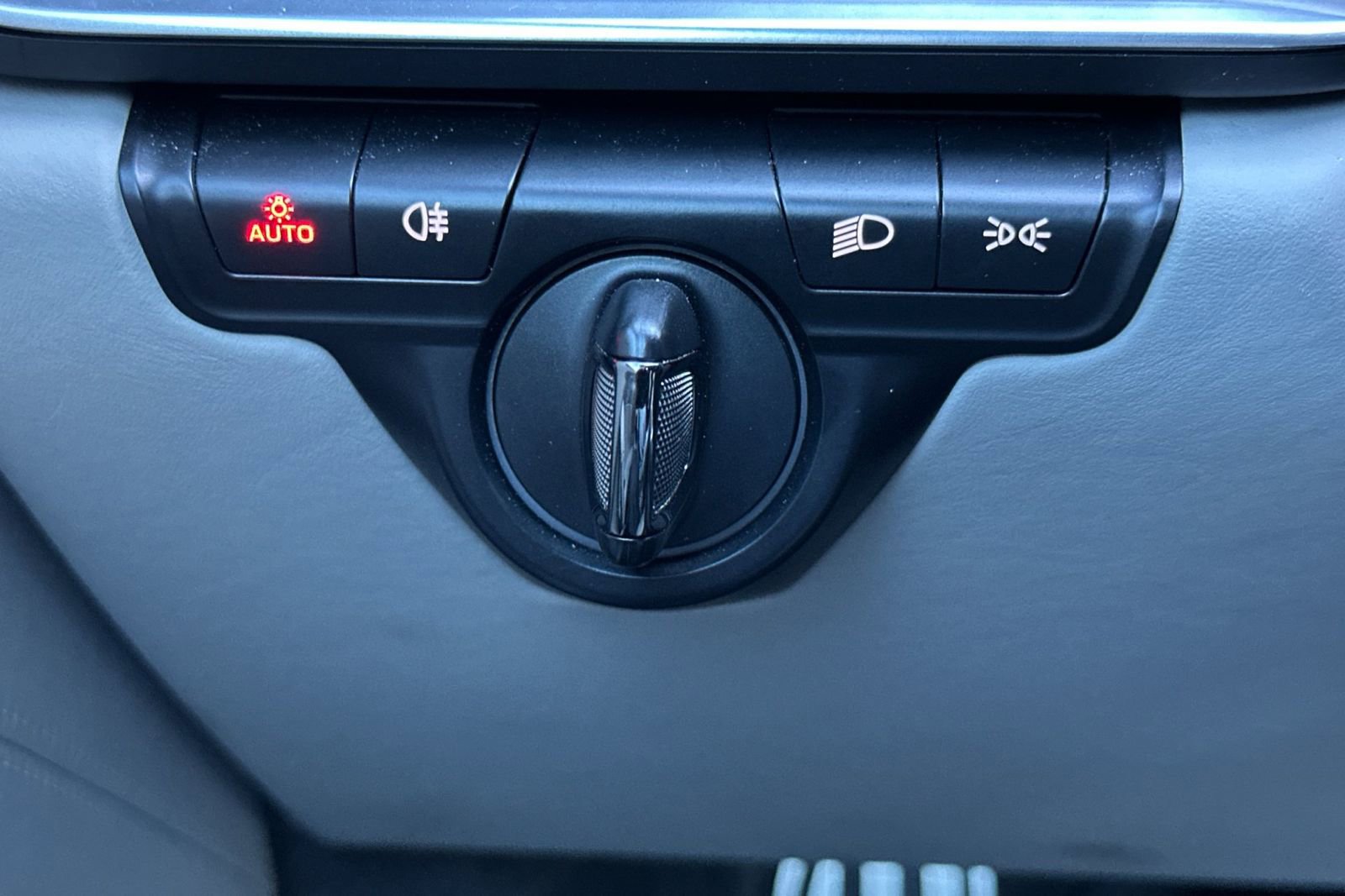 Used 2022 Porsche 911 Turbo S image 33