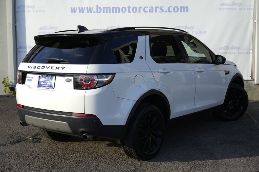 Used 2019 Land Rover Discovery Sport SE AWD/4WD image 3