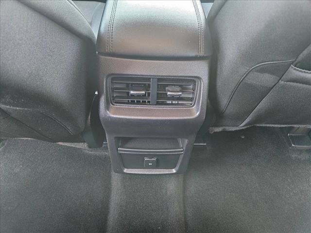 Used 2016 Ford Edge SE FWD image 16