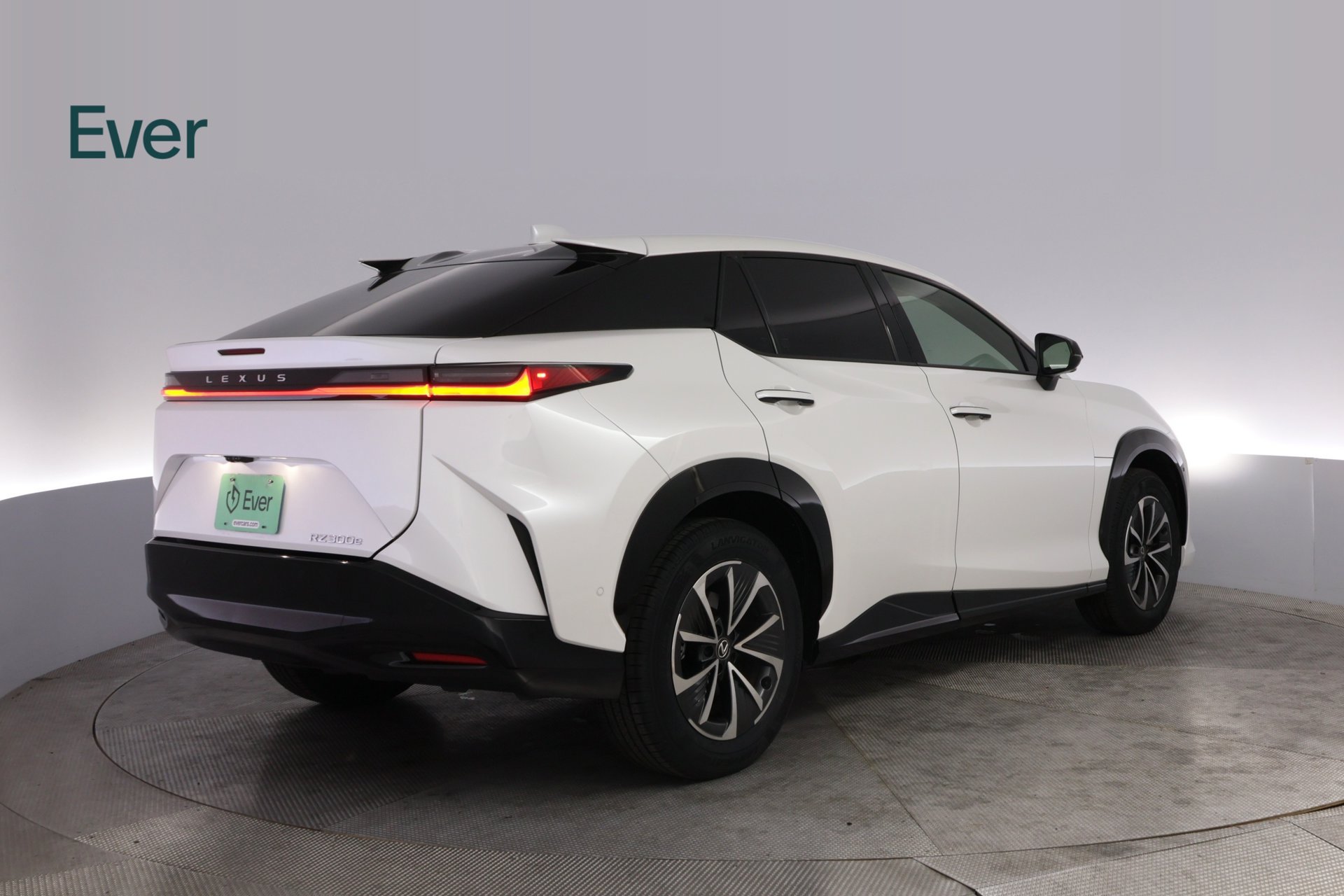 Used 2024 Lexus RZ 300e Premium w/ Technology Package FWD image 3