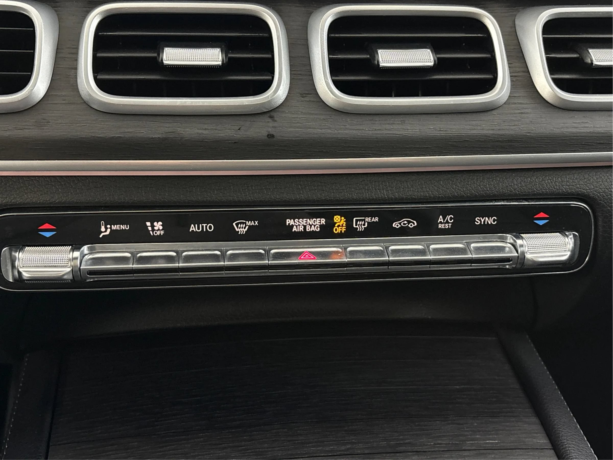Used 2020 Mercedes-Benz GLE 350 4MATIC image 37