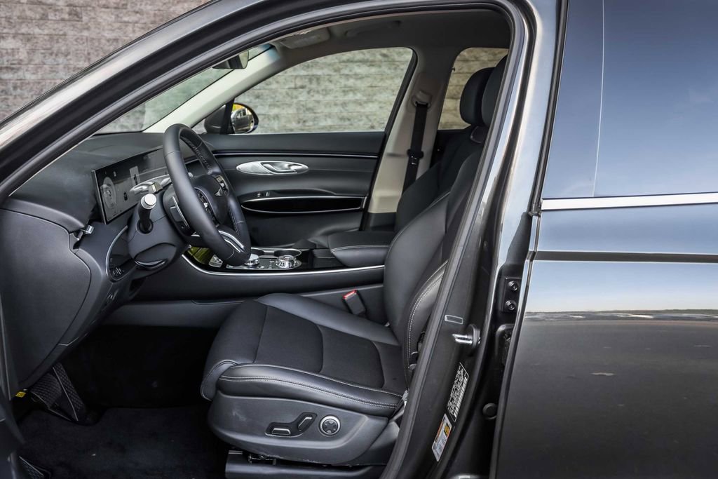 Used 2026 Genesis GV70 2.5T AWD/4WD image 23