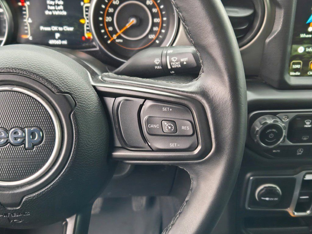 Used 2021 Jeep Gladiator Willys AWD/4WD image 28
