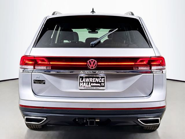 Used 2025 Volkswagen Atlas SE image 5