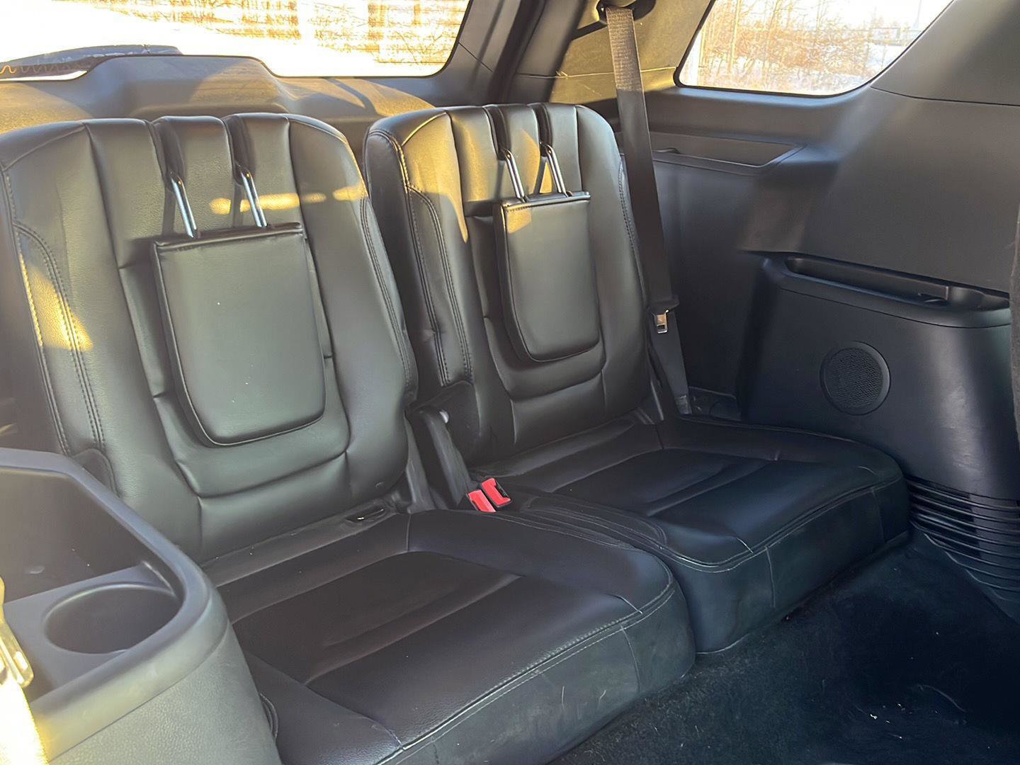 Used 2016 Ford Explorer XLT w/ Equipment Group 202A image 29