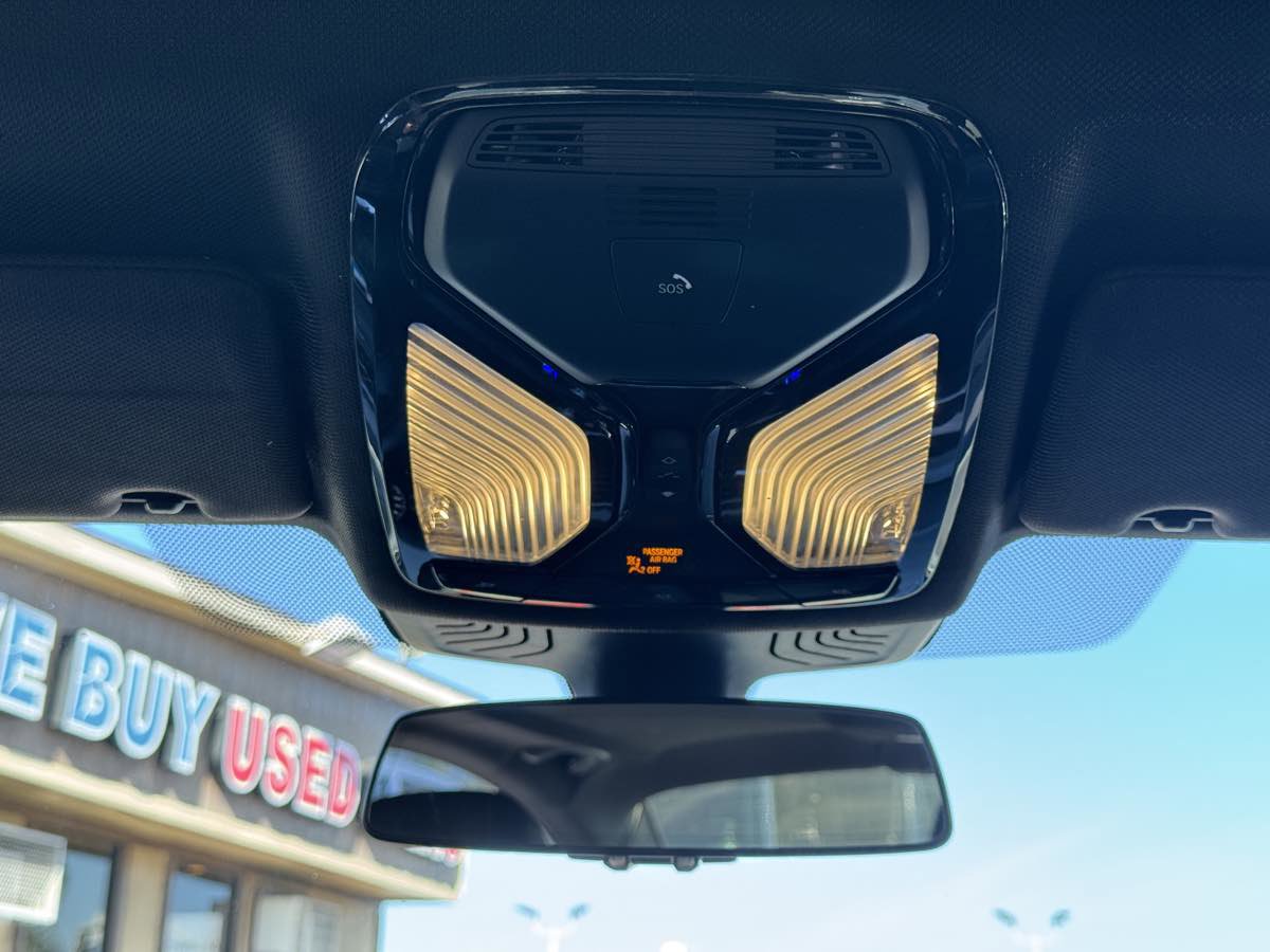 Used 2018 BMW 530e w/ Premium Package 2 image 26