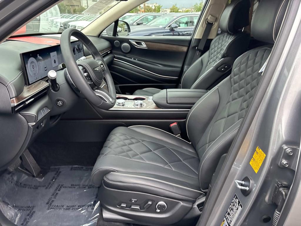 Used 2025 Genesis GV80 3.5T Prestige image 30