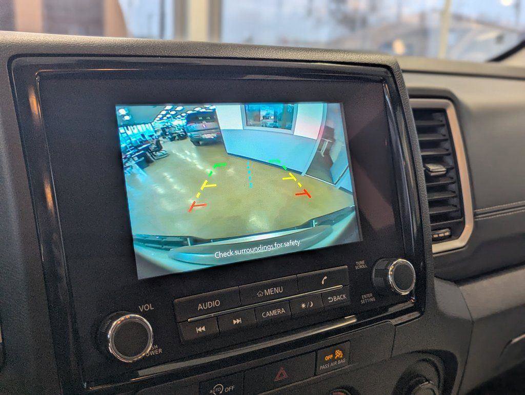 Used 2024 Nissan Frontier SV w/ Technology Package image 16