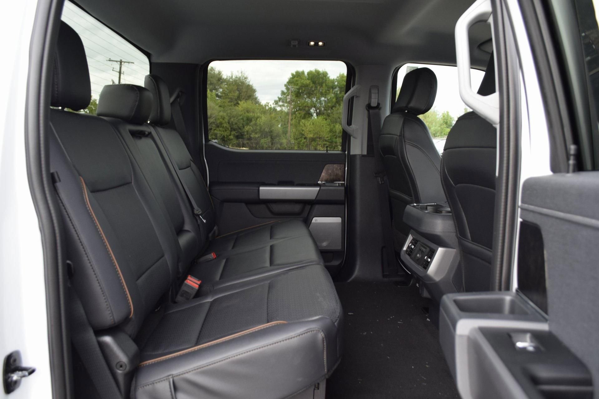 New 2026 Ford F250 Lariat w/ FX4 Off-Road Package image 22