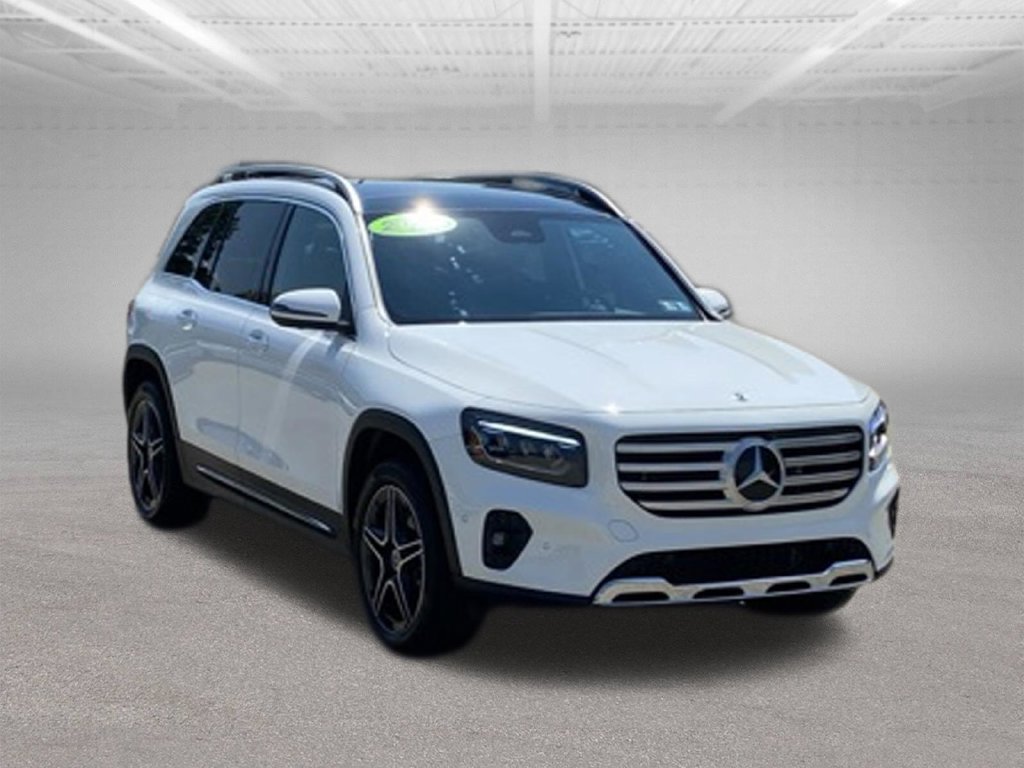 Used 2026 Mercedes-Benz GLB 250 4MATIC image 7